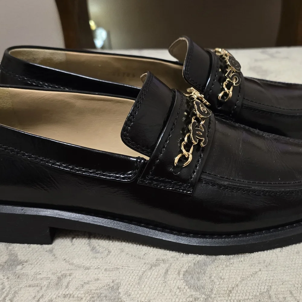 Chanel Loafers Black